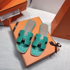 Hermes Slippers